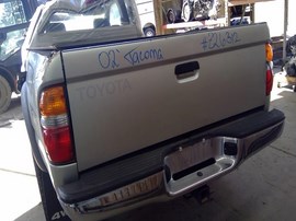 2002 TOYOTA TACOMA, SILVER, SR5 MODEL, EXTD CAB, 3.4L, AT. 4WD.  Z26312